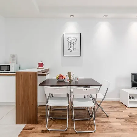 Chill Airport * Varšava