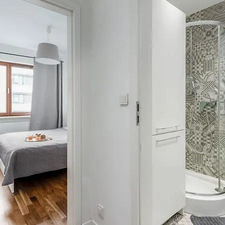 Chill Airport ワルシャワ