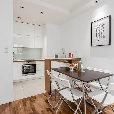 Chill Airport * 바르샤바